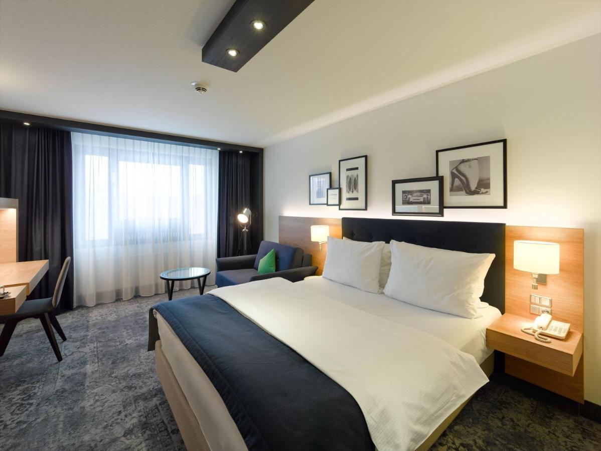 Holiday Inn Stuttgart By Ihg Eksteriør bilde
